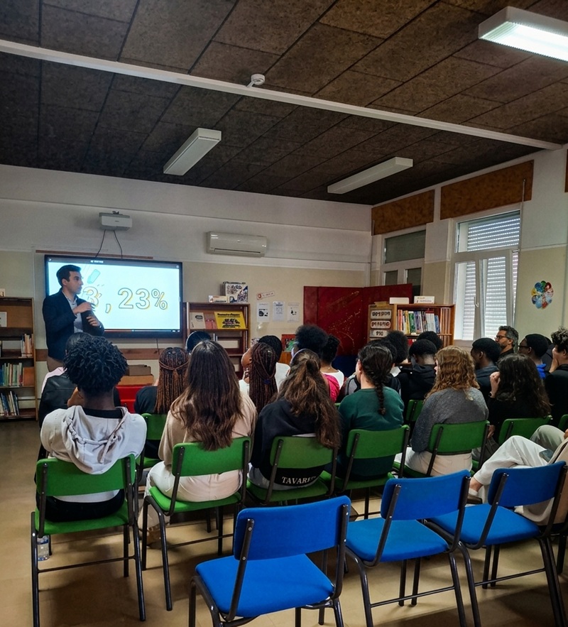 Inicia a decorrer na Escola