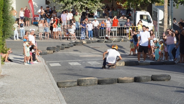 Corrida de carrinhos de rolamentos