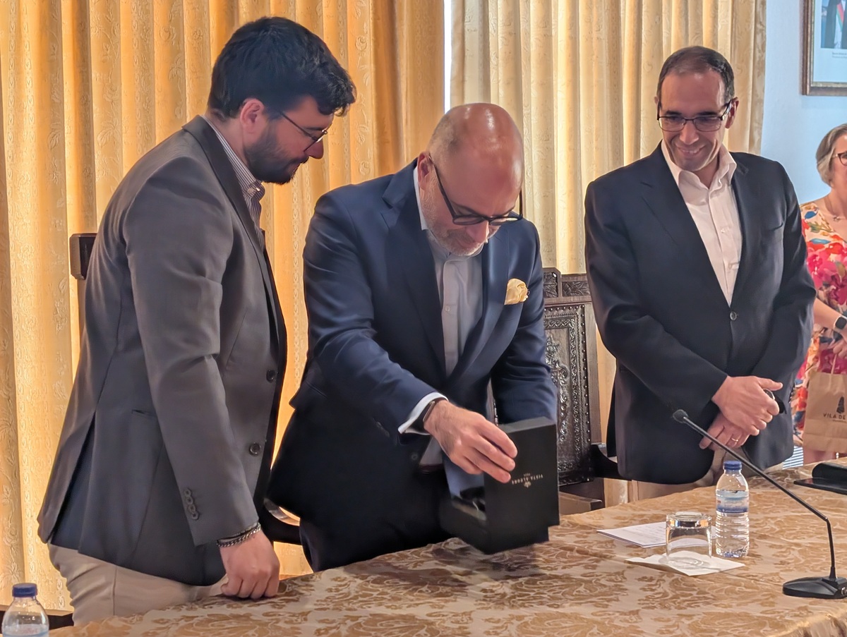 Ministro em visita a Vila de Rei