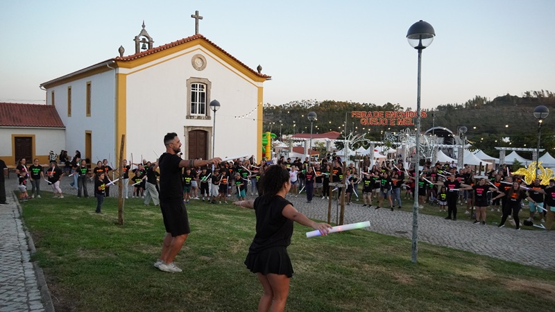 2.ª Neon Walk Solidária reuniu mais de 300 participantes em Vila de Rei
