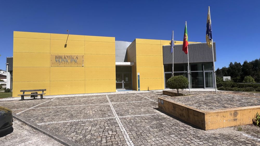 Biblioteca Municipal José Cardoso Pires